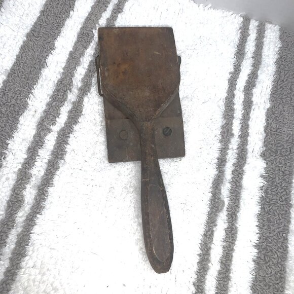 ANTIQUE PARKER FOUNDATION FASTENER BEEKEEPING HONEY TOOL - Picture 2 of 12